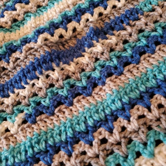 Crochet Calming Stripes Baby Blanket/New - Picture 3 of 5